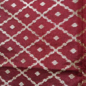 Red maroon gold Banarasi elegant red gold dupatta scarf chunni stole Indian Pakistani dupatta/stole/scarf/chunni wedding/event/Gift for Her