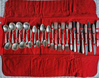 Vintage National Silver Co. A1 26-Piece Silverware Set — Rose & Leaf Pattern — Service for 6 with Original Storage Case
