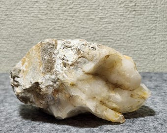 Cuarzo natural crudo de 11 oz