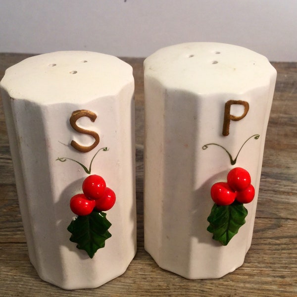 Vintage Christmas Holy salt and pepper shakers marked Holt Howard 1959 Japan S&P shakers kitchenware Christmas dinner dinnerware serving