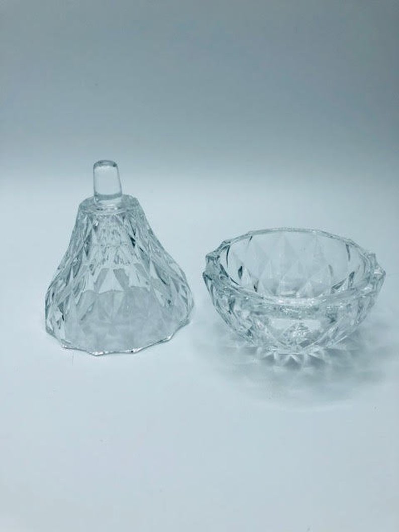 Pretty Vintage Crystal Diamond Pattern Pear Shaped Lidded Trinket Dish