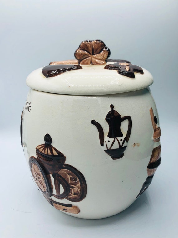 Vintage Ceramic cookie Time Cookie Jar by Giftcraft, Japan. MCM