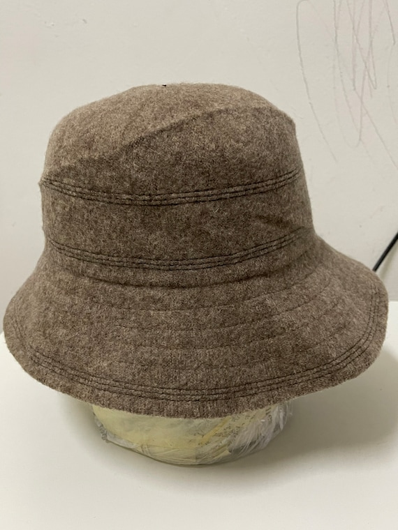 ハット VALENTINO IVORY FELT BUCKET HAT Valentino Ivory felt bucket hat | gebnegozionline | REVERSIBLE