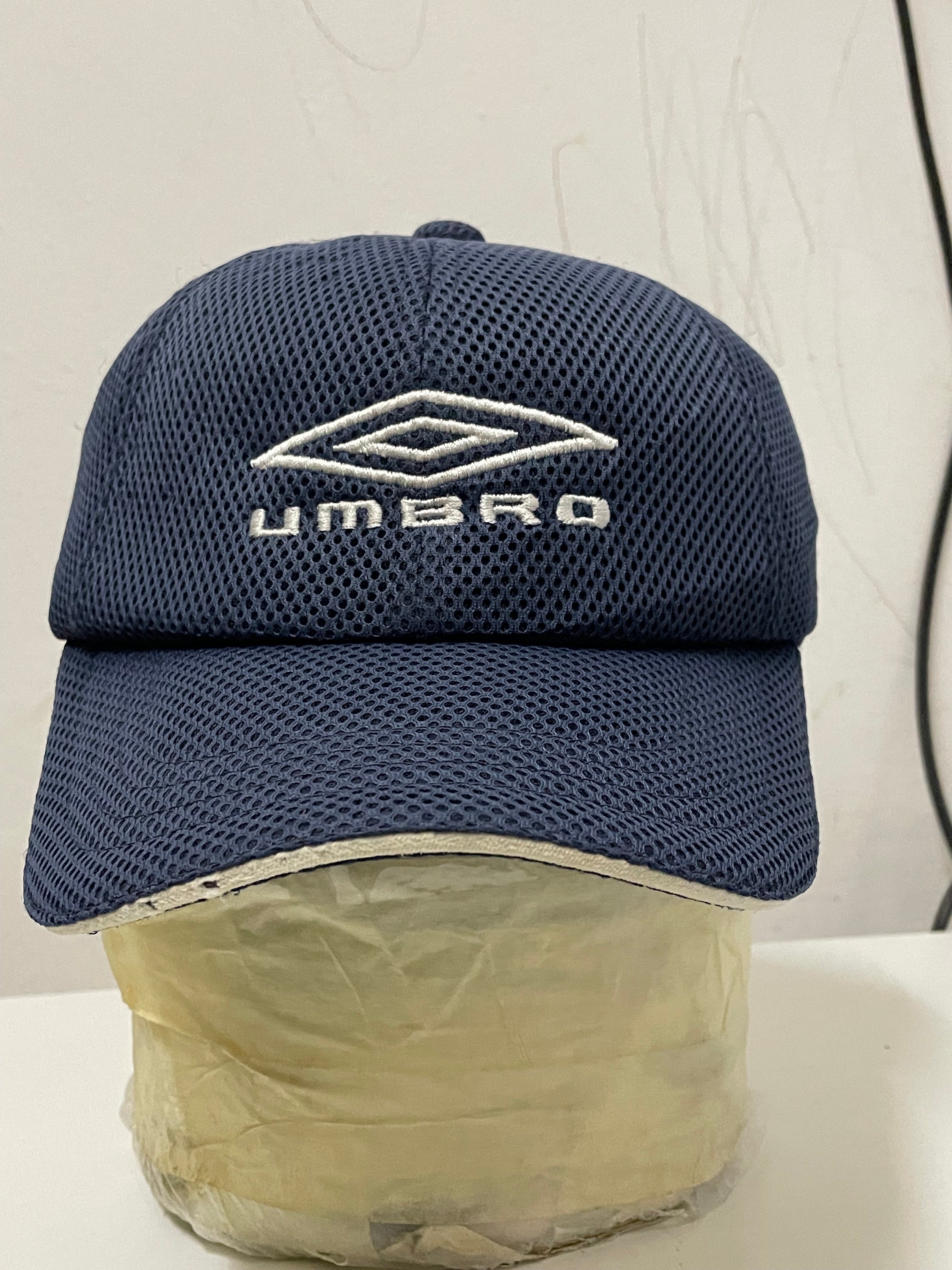 ★UMBRO★ HBL Vintage Half-Brim Cap Navy UQ123CCP23 Buy Umbro Logo Cap at affordable prices — free shipping