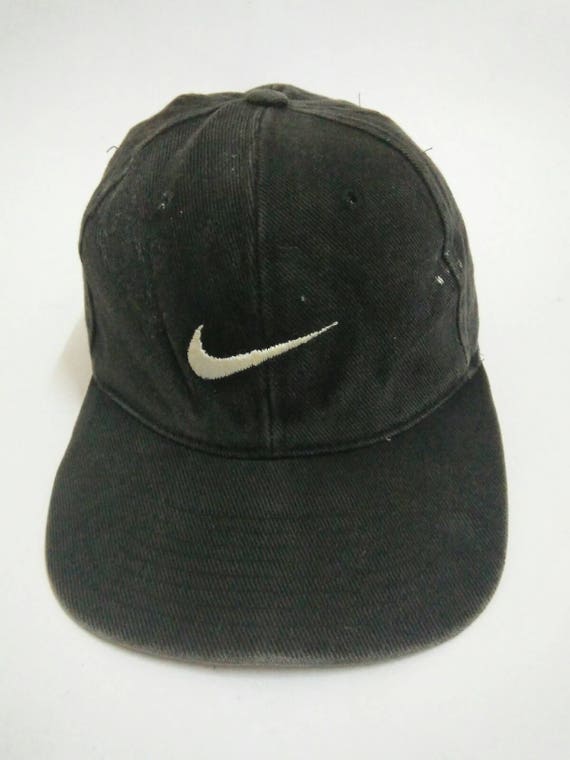 Old nike hats 2025