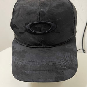 Rare OAKLEY Hat, camouflage design hat (43)