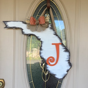Florida/State/Distressed/Monogrammed/Door Decor/Wedding Gift/Rustic/Housewarming/Plaque/Door Hanger/Wooden Sign/Initial/Farmhouse