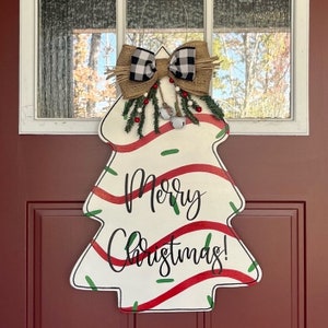 Christmas Tree Cake Door Hanger/Merry Christmas/Tis the Season/Personalized/Jingle Bell/Burlap/Black and White Plaid/Little Debbie