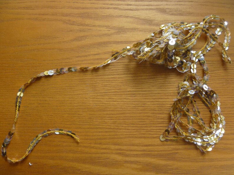 sequin trim, 2 metres plus, destash image 4