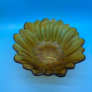 Indiana Amber Glass Sunflower Bowl 1960s image 1