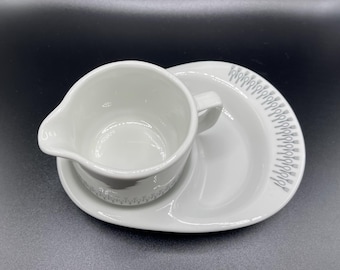 Figgjo Norway Creamer & Underplate Set: Mid-Century Modern Scandinavian Vitro Porselen