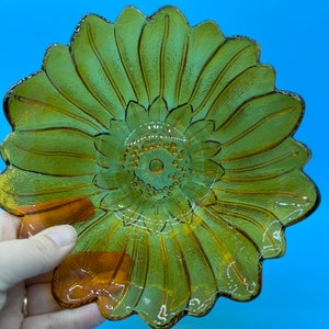 Indiana Amber Glass Sunflower Bowl 1960s image 8