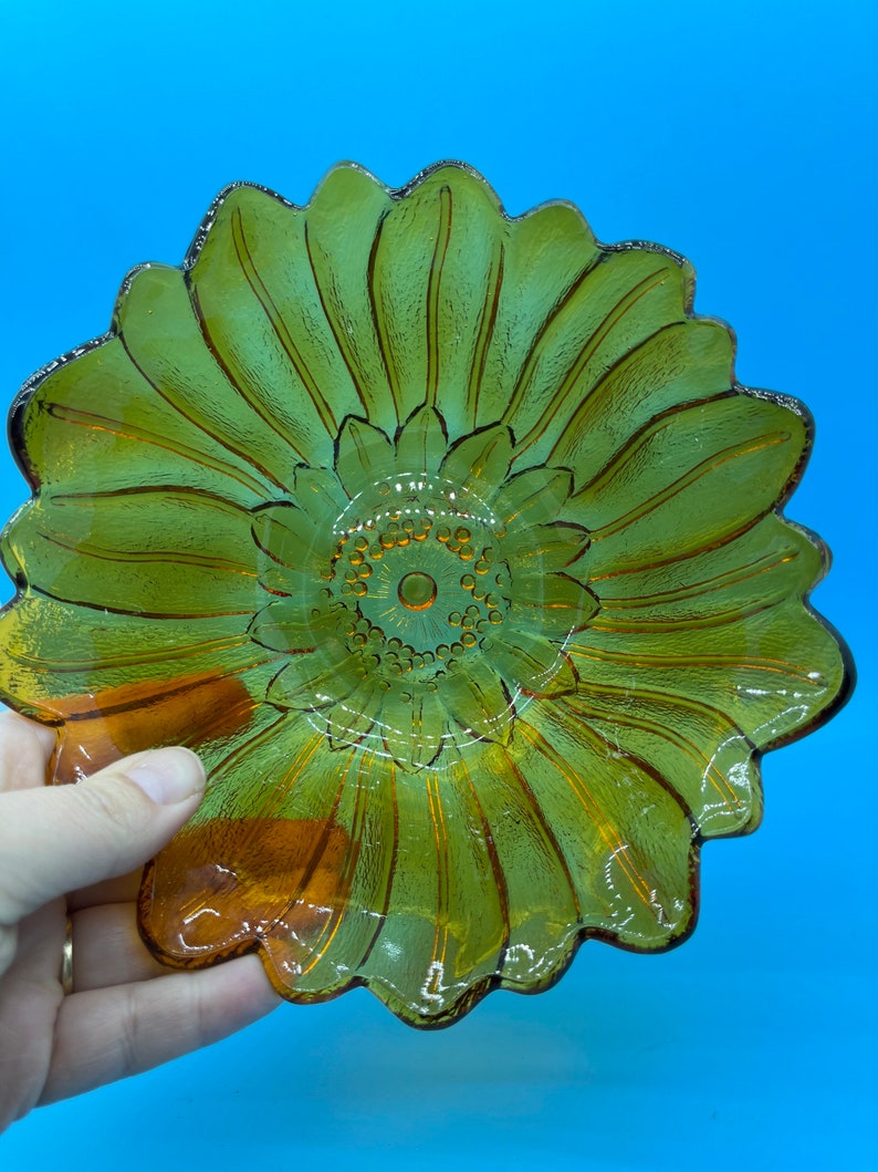 Indiana Amber Glass Sunflower Bowl 1960s image 8