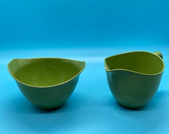 Avocado Green 1970s - Melamine Sugar & Creamer - Retro Home Aesthetic