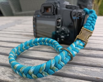 Kamera-Handschlaufe / Kameragurt für DSLR aus Paracord mit Schnellverschlusssystem