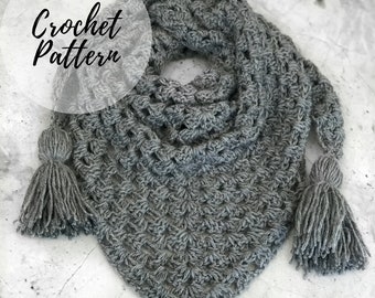 Granny Cluster Triangle Scarf x Crochet Pattern