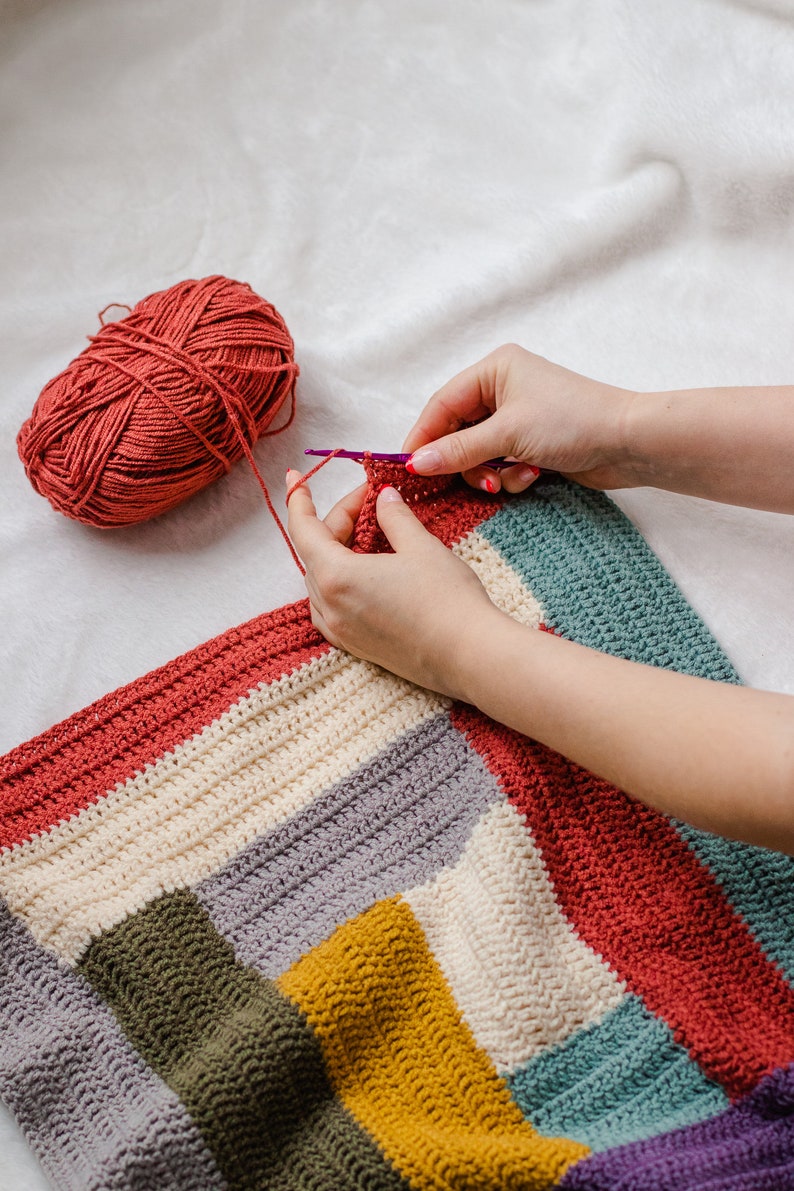 How to Crochet a Baby Blanket for Beginners