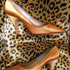 Vintage shoes. Glamorous stiletto evening shoes. Size four and a half. Made by Dolcis Soirée. image 7