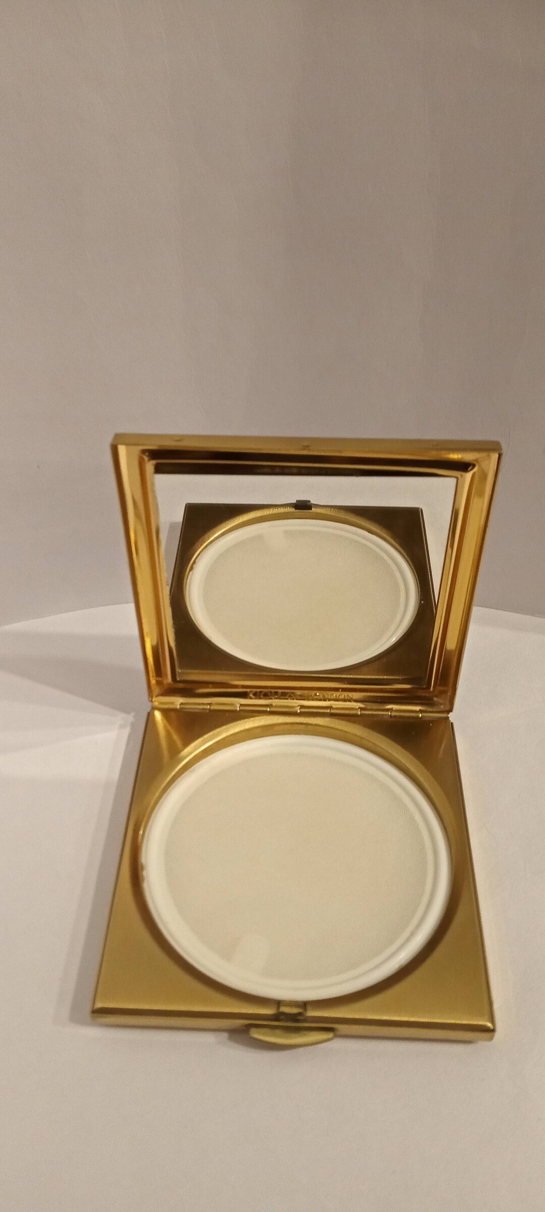 Vintage Powder Compact. Square Shaped. - Etsy