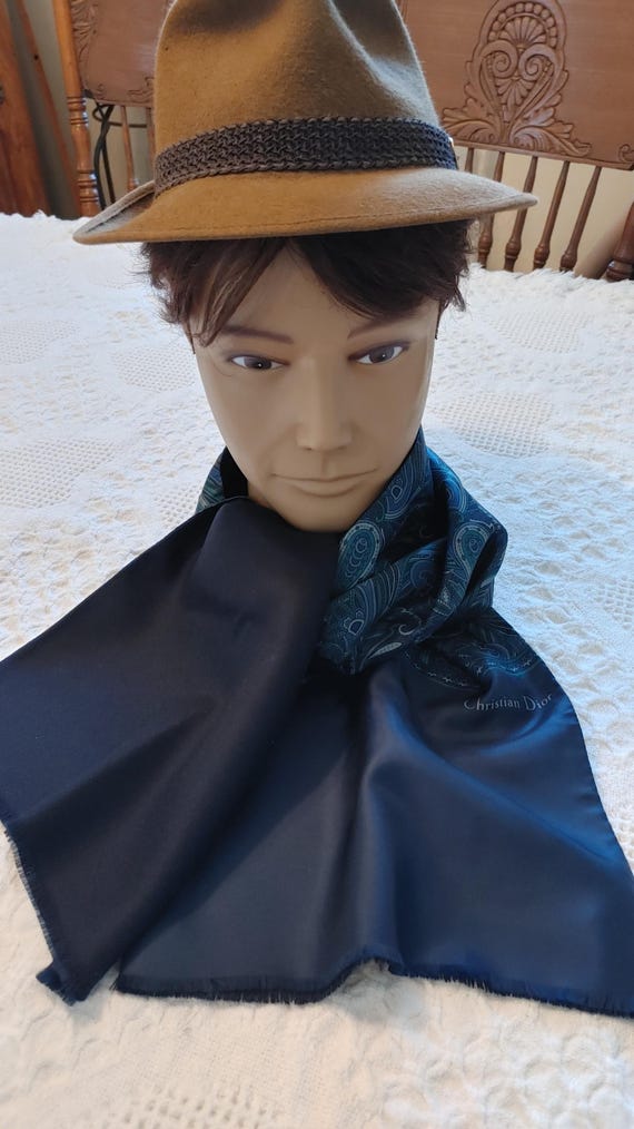 VTG 1980s-90s Christian Dior Wool/silk Paisley Scarf - Etsy display picture 2