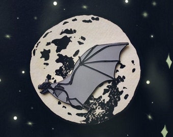 Bat Skeleton Enamel Pin: Glowing in the Dark, Animal Anatomy, Horror Brooch Halloween Gift