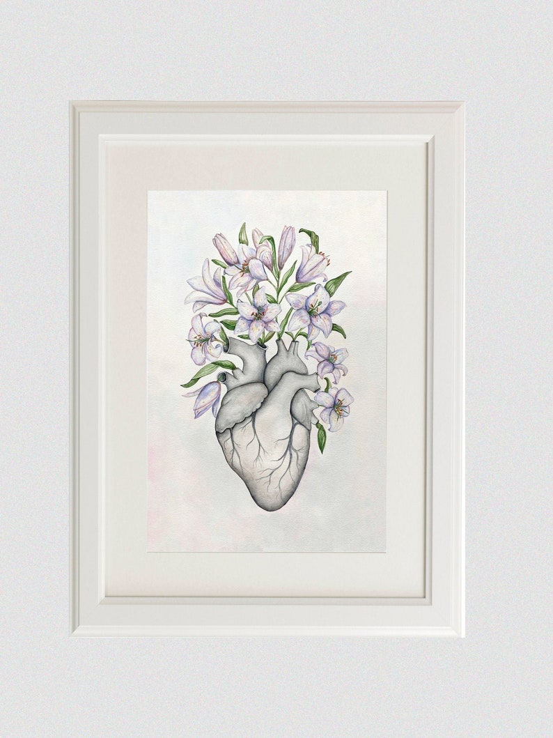 Anatomiskt hjärta med liljor akvarellmålning: Blommig läkarmottagningsdekor bild 1