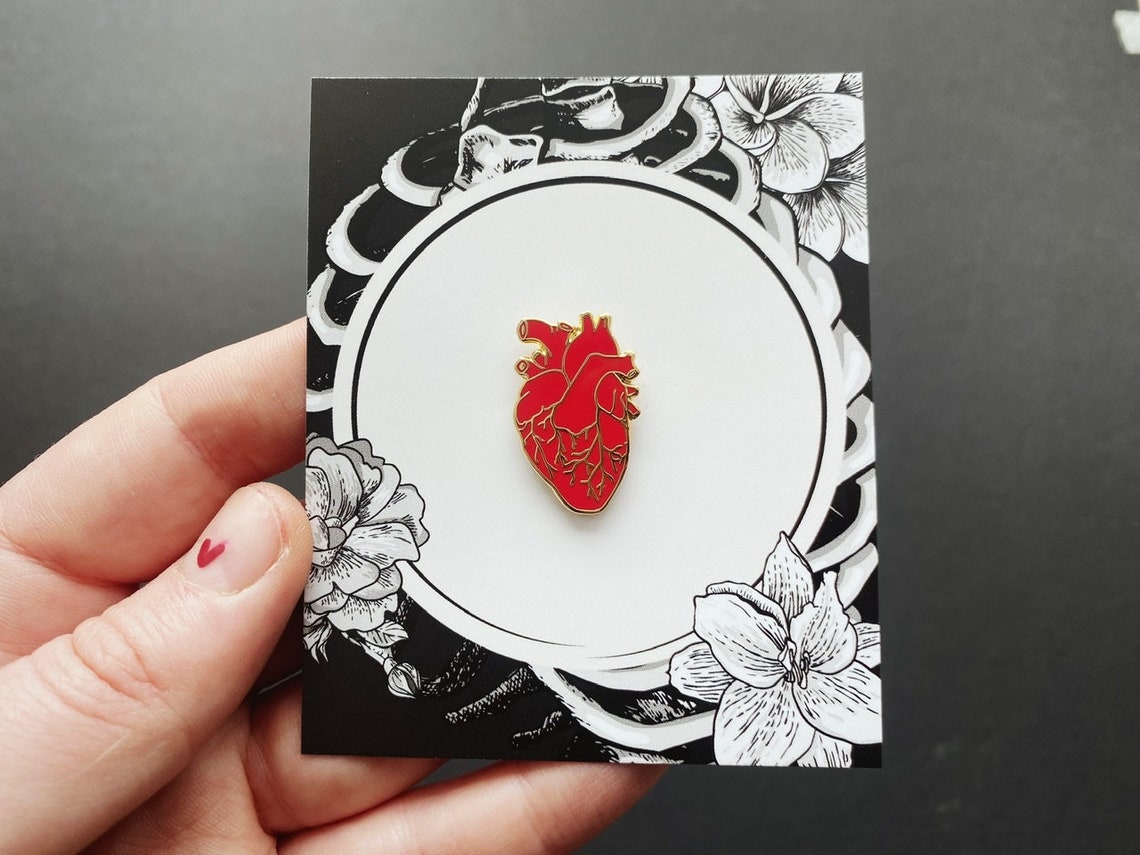Enamel Pin Anatomical Heart Tiny Pin Red Medical Brooch for Doctors ...