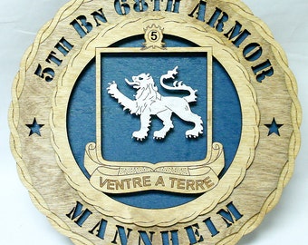 US Army 5th Bn 68th Armor Wood Wall Plaque - Mannheim Tribute