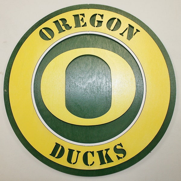 12" and 18"  Oregon Ducks Wall Tribute