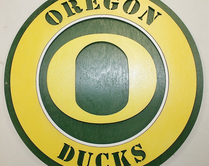 12" and 18"  Oregon Ducks Wall Tribute