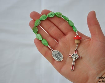 Woodland Themed 1-Decade Kids' Rosary With Mushroom and Leaf Beads - St. Hubert Patron Saint of Hunting