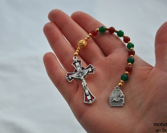 Christmas 1-Decade Rosary With Nativity Medal, Red and Green Beads, and Gold Ornament Bead