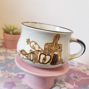 Vintage ceramic vegetable soup mug,cup. handled soup bowl. Veg Soup bowl with handle. Vintage, autumn gift, kitchenalia. Retro home gift.