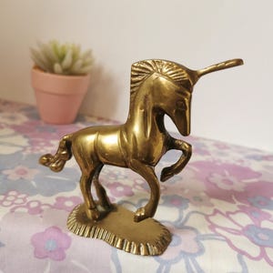 vintage solid brass unicorn ornament, unicorn figurine. circa 1970s small brass home decor gift, cute shelf decor. vintage Brass.