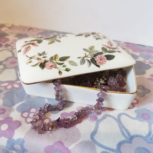 Vintage Wedgwood Hathaway Rose rectangular Trinket Box. English Bone China ceramic box. Vintage rose, floral gold cute home decor gift.