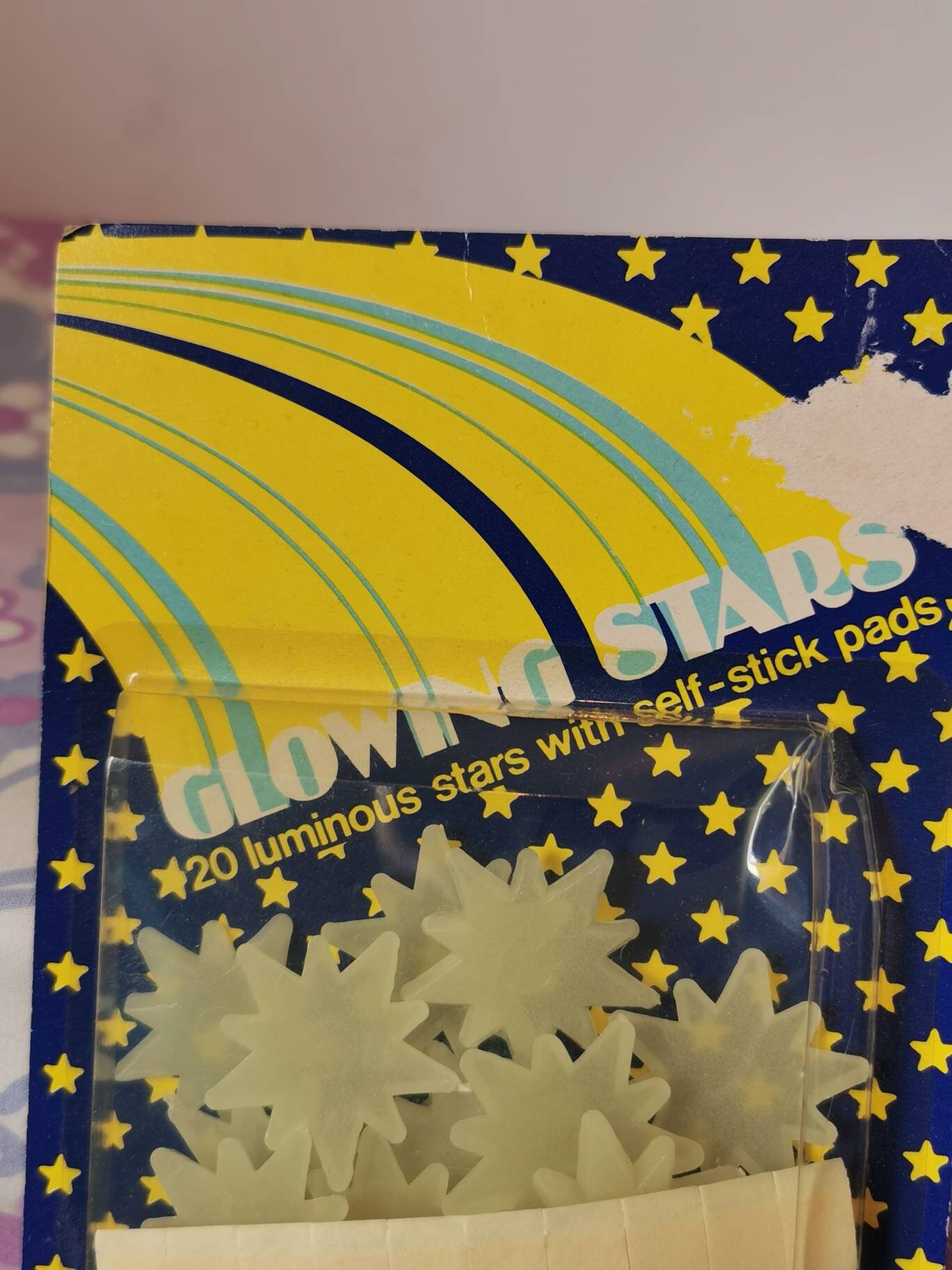 Everyone had these glow in the dark stars on their ceiling. : r/nostalgia