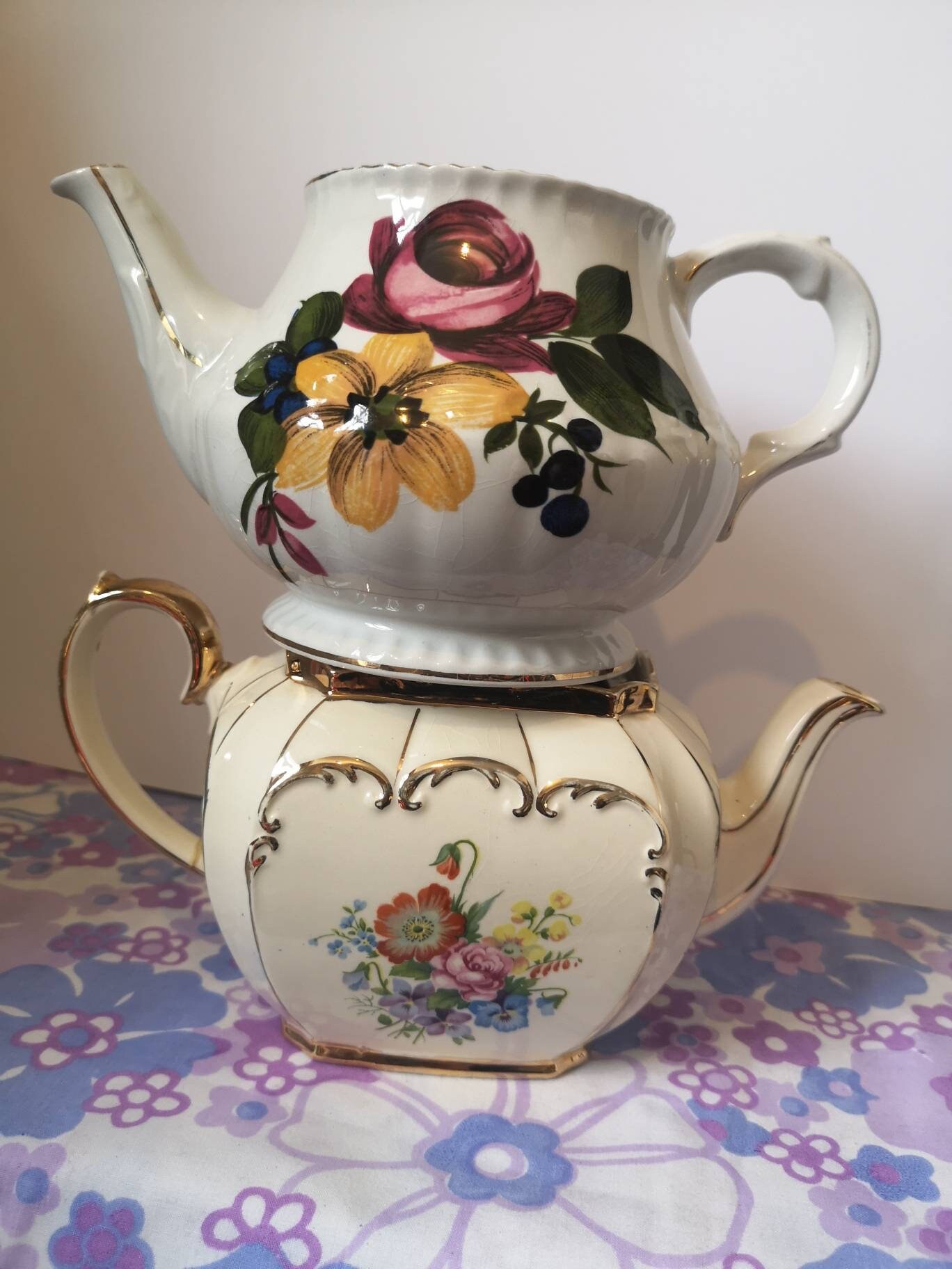 Vintage floral teapots. Sadler cube teapot and ellgreave Etsy