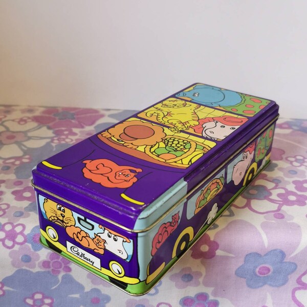 Vintage Cadburys Animals Biscuits Tin. Vintage Cadbury Animal Playmates on tour car storage tin. Cute 1990s nostalgia metal store tin gift.