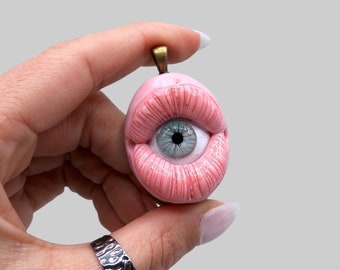 Mouth/lip pendant with Blue Grey eye - Realistic Scary Cute Strange - Eyeball - OOAK