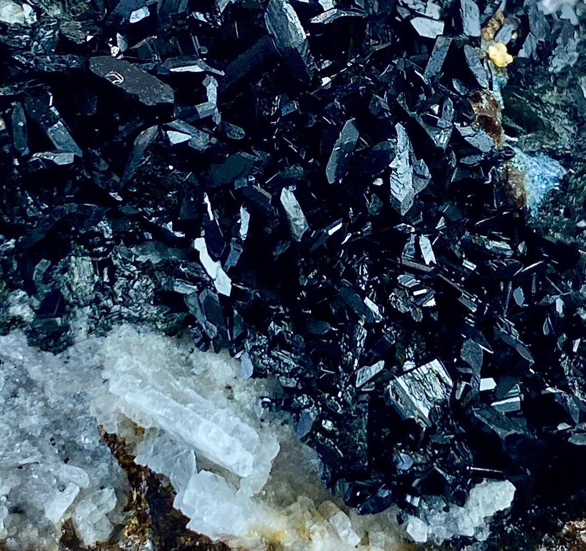 466 Gram Natural Allanite Mineral Specimen With Feldspar From Pakistan ...