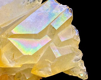 Iridescent Quartz With Iron Oxide Coating 92 Ct – Natural Stone, Healing Crystal, Unique Gemstone Home Decor & Jewelry Making
