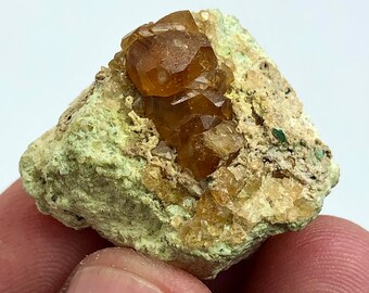パキスタン産 94 CT 天然最高品質のグロッシュラー ヴァー