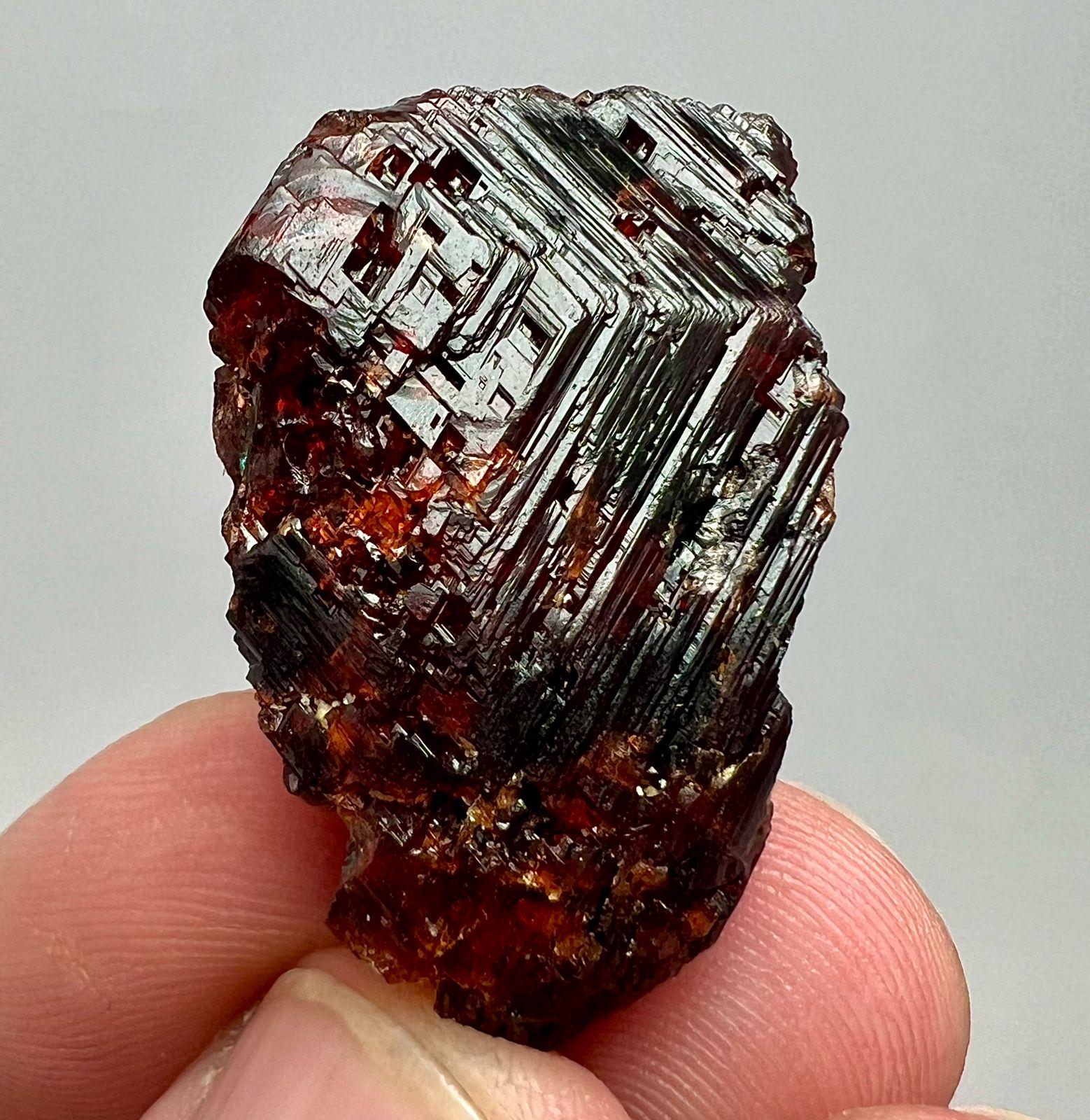 106 CT 天然エッチング スペサルティン ガーネット & 長石 |スカルドゥ