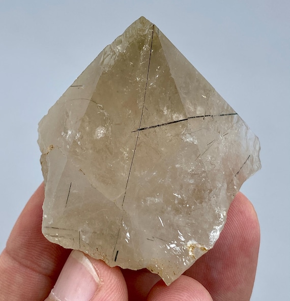 パキスタン産 ルチル 1 鉱物 191グラムのユニークなルチルクォーツ結晶