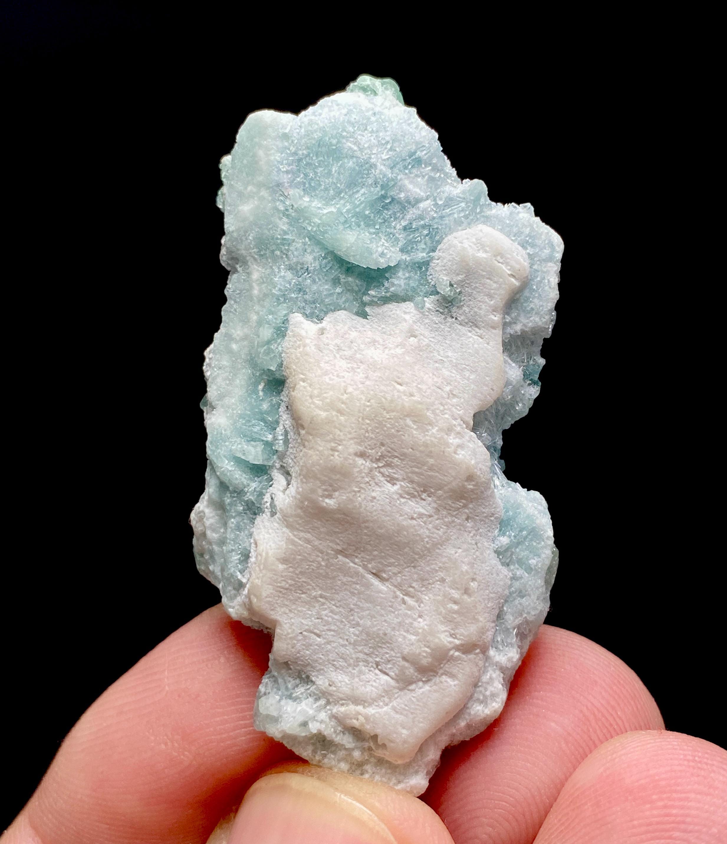 クォーツマトリックス入りグリーントルマリン原石 - アフガニスタン産