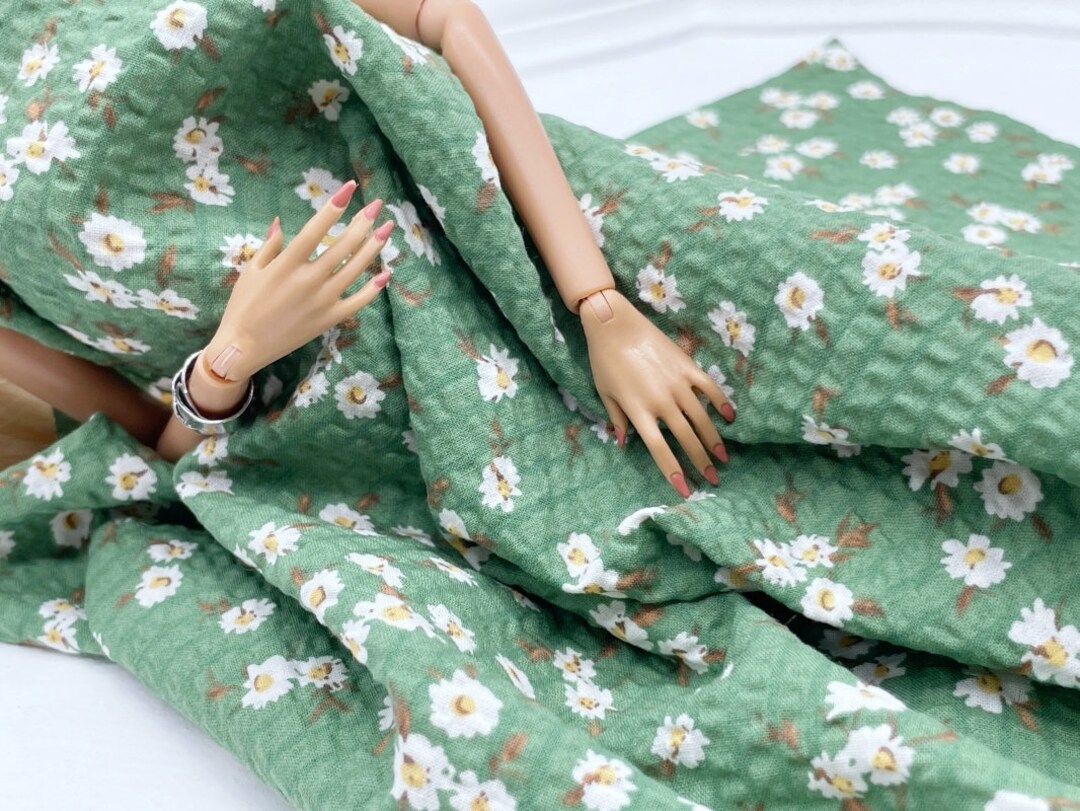 F051 Green 4530cm Mini Daisy Flower Pattern Cotton Fabric for Doll