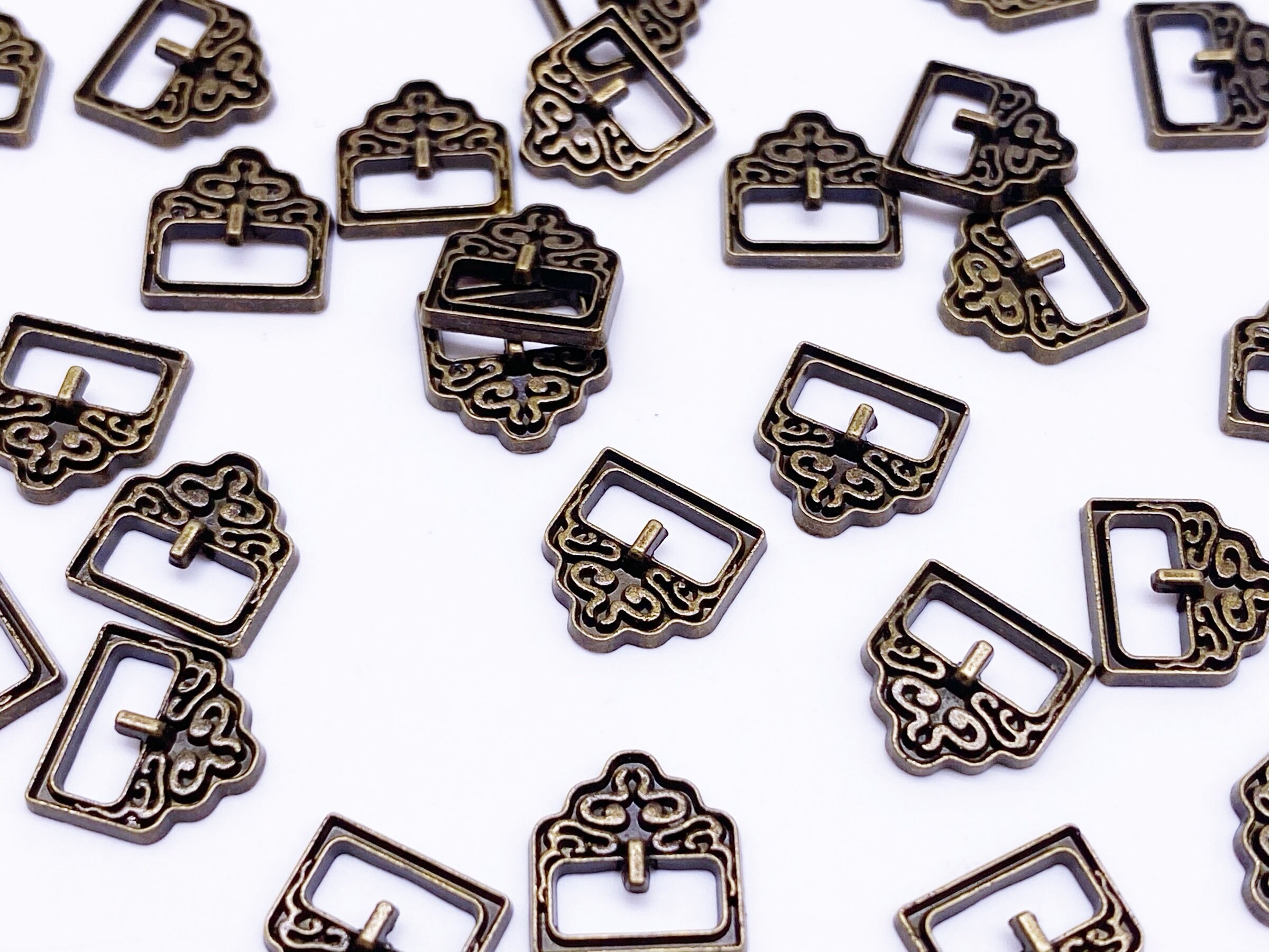 B152C Bronze Color 9mm Tiny Buckle With Pattern Mini Buckles Etsy