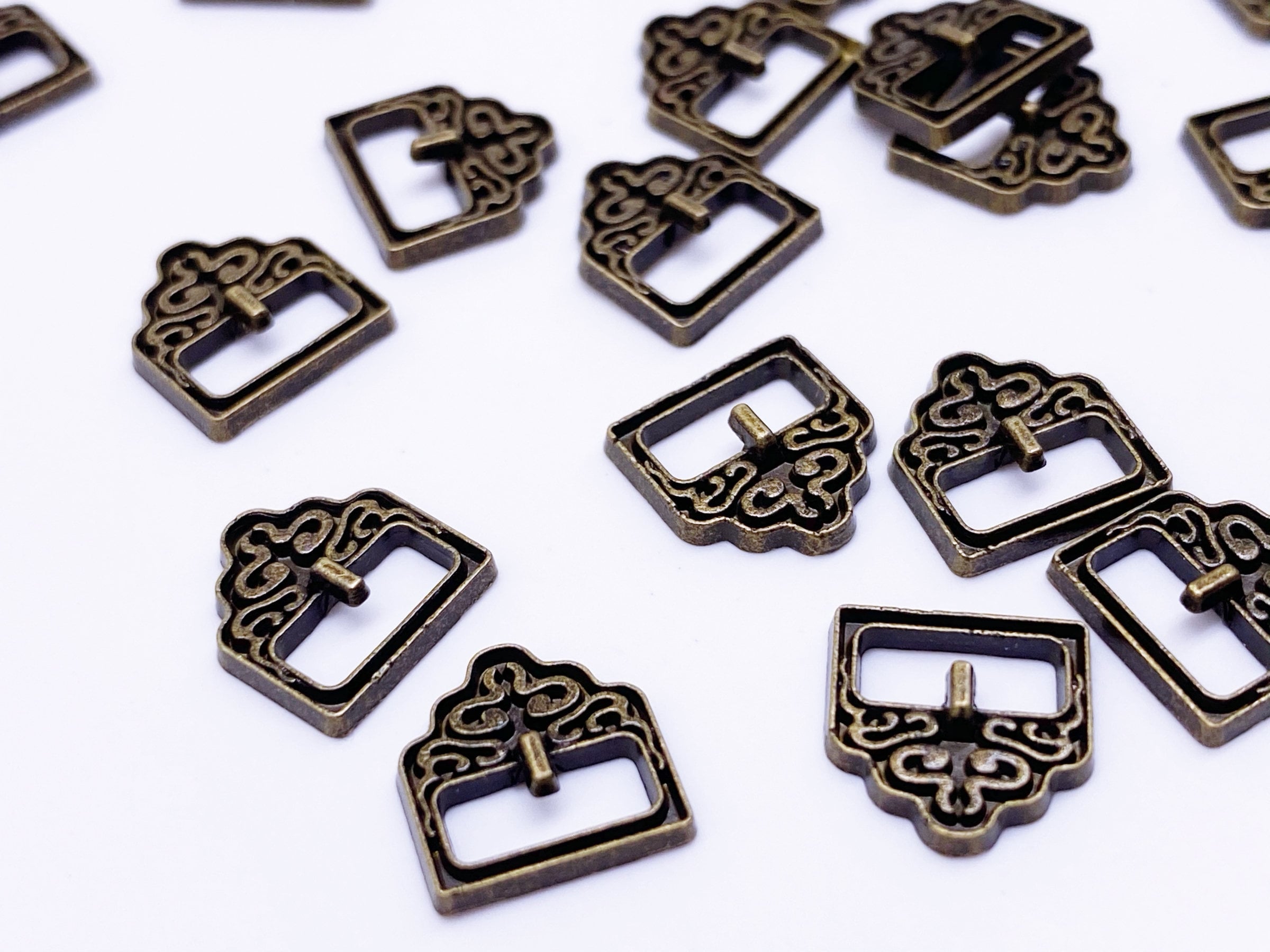 B152C Bronze Color 9mm Tiny Buckle With Pattern Mini Buckles Etsy