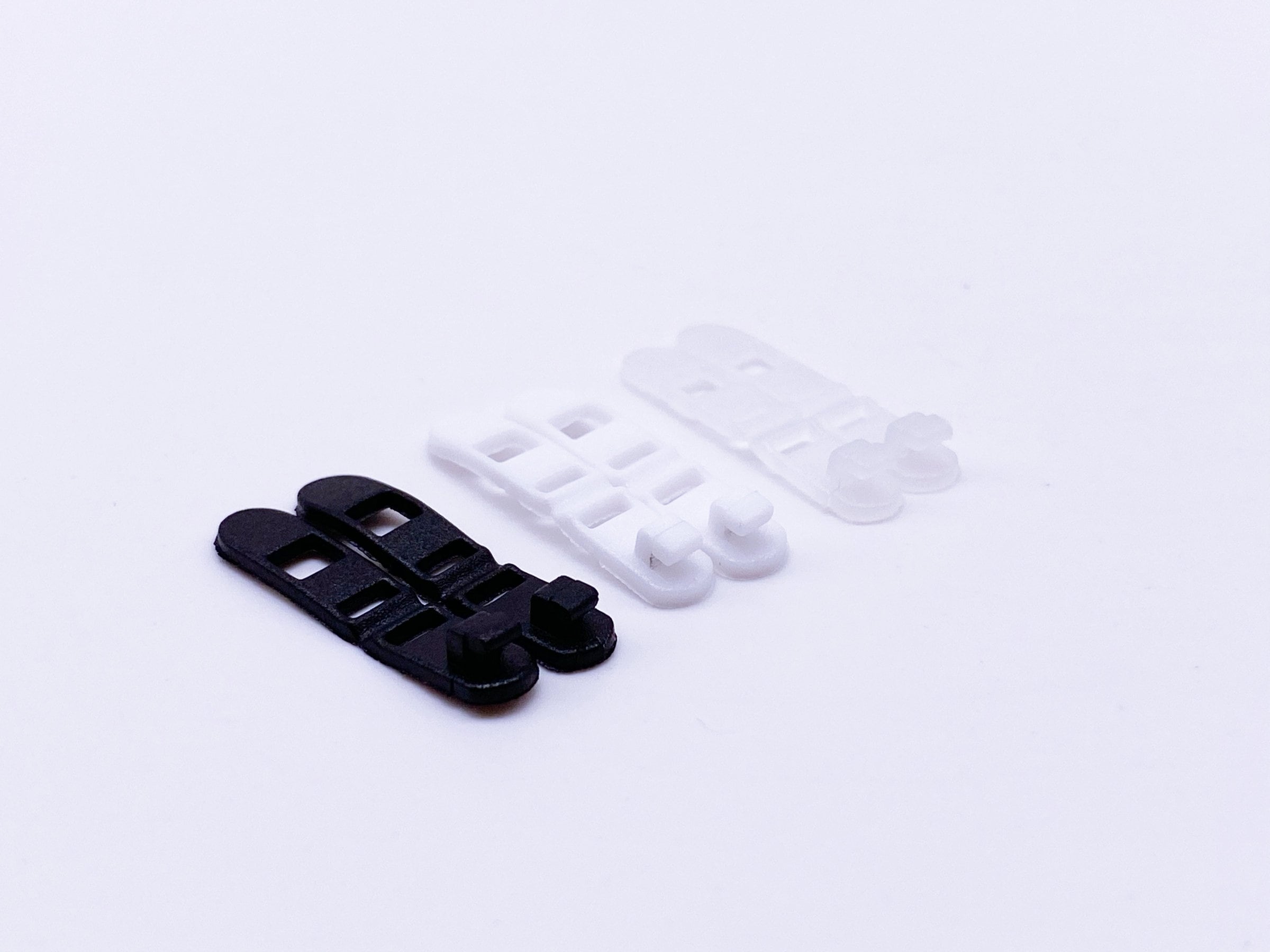 B156 Black/White/ Half Clear White Mini Garter Clips Lingerie Stocking Belt Buckle For 1/6 Scale Dolls Sewing Craft Notion Supplies