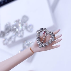 B241 Silver Based Heart 15mm Buckle With Crystal Mini Buckles Sewing Craft Doll Clothes Making Sewing Supply